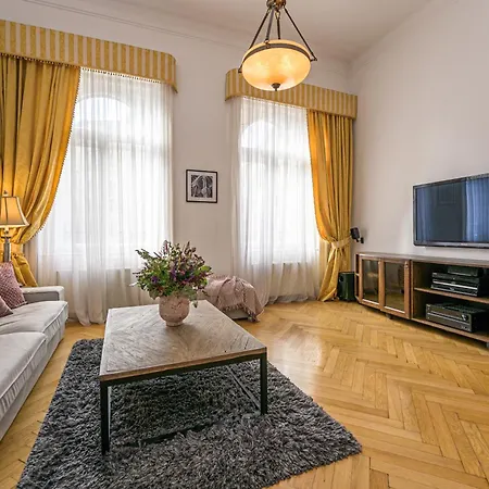 Wishlist Old Residences - Hastalska *