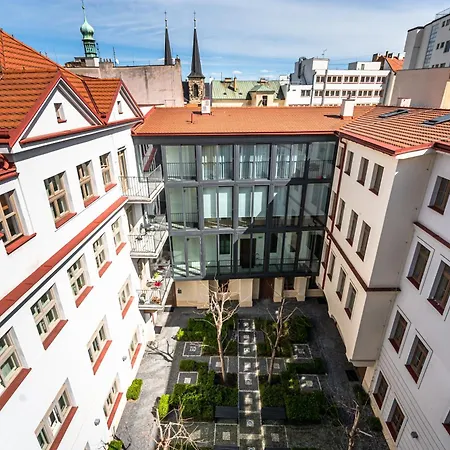 Utulny Se 2 Loznicemi Na Novem Meste * Prag