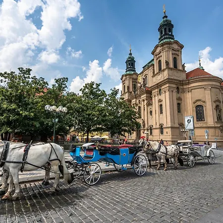 Wishlist Old Residences - Hastalska Apartment
