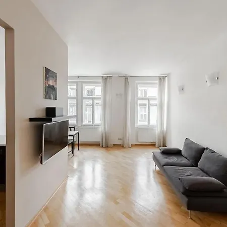 Lejlighed Utulny Se 2 Loznicemi Na Novem Meste Prag