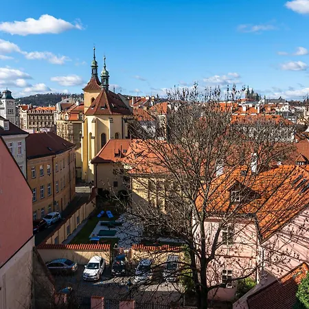 Utulny Se 2 Loznicemi Na Novem Meste